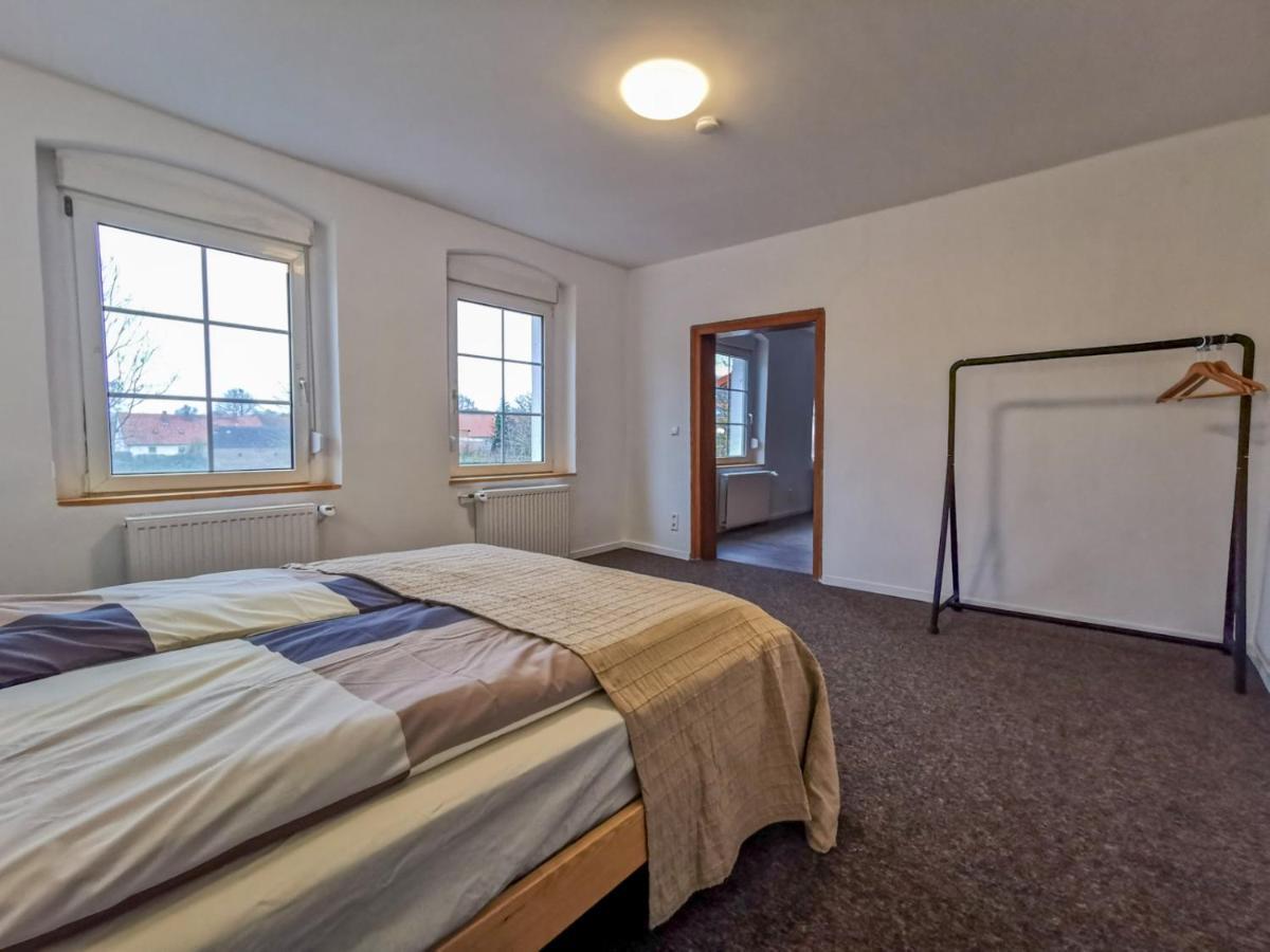 Apartment In Herrenhaus Gross Pinnow Eksteriør bilde
