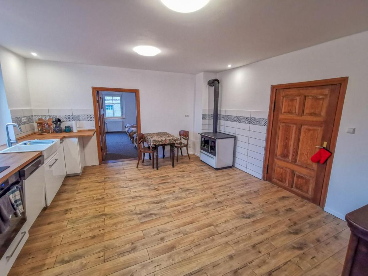 Apartment In Herrenhaus Gross Pinnow Eksteriør bilde